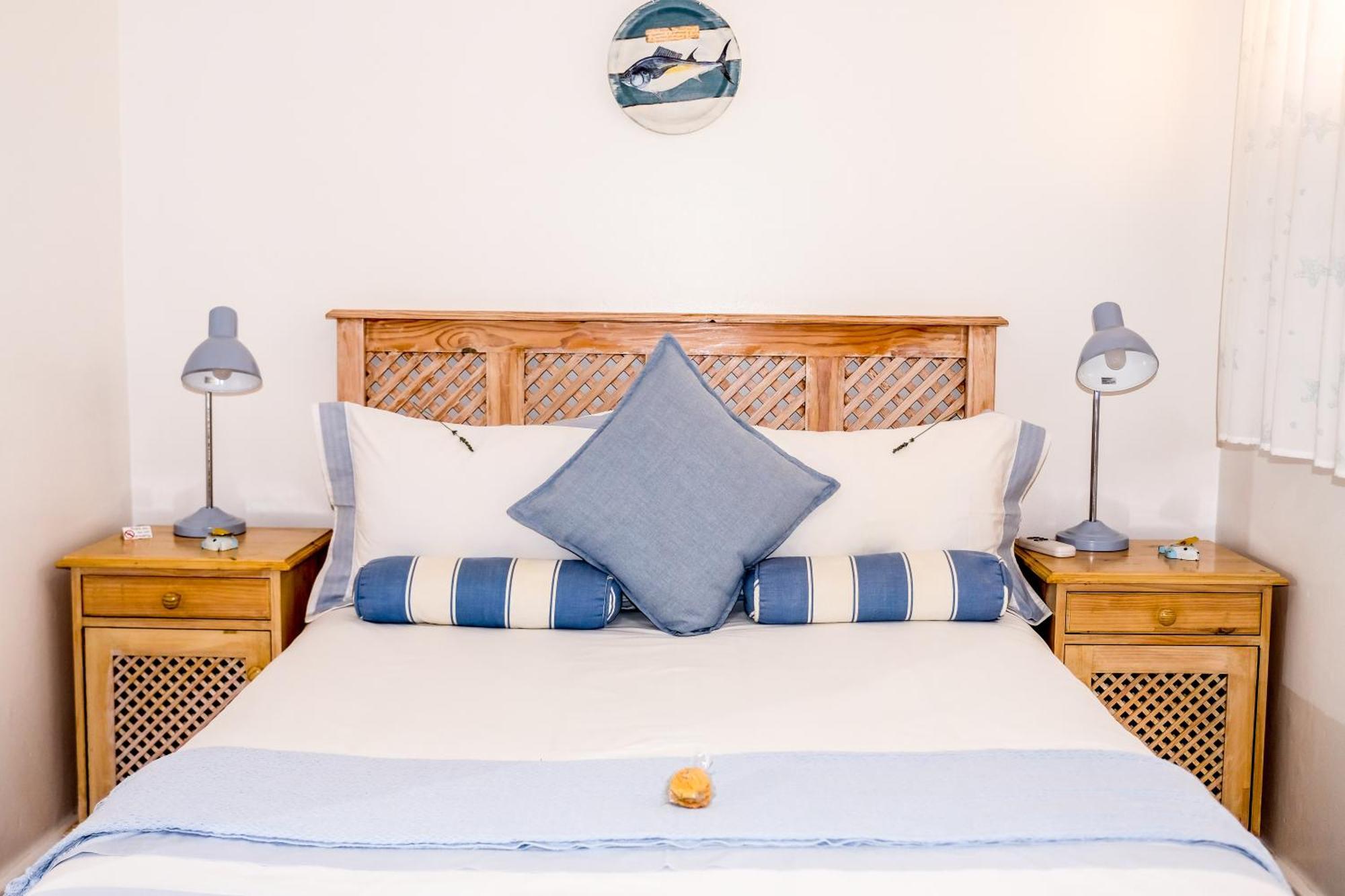 On The Bay Bed & Breakfast Port Elizabeth Exterior photo